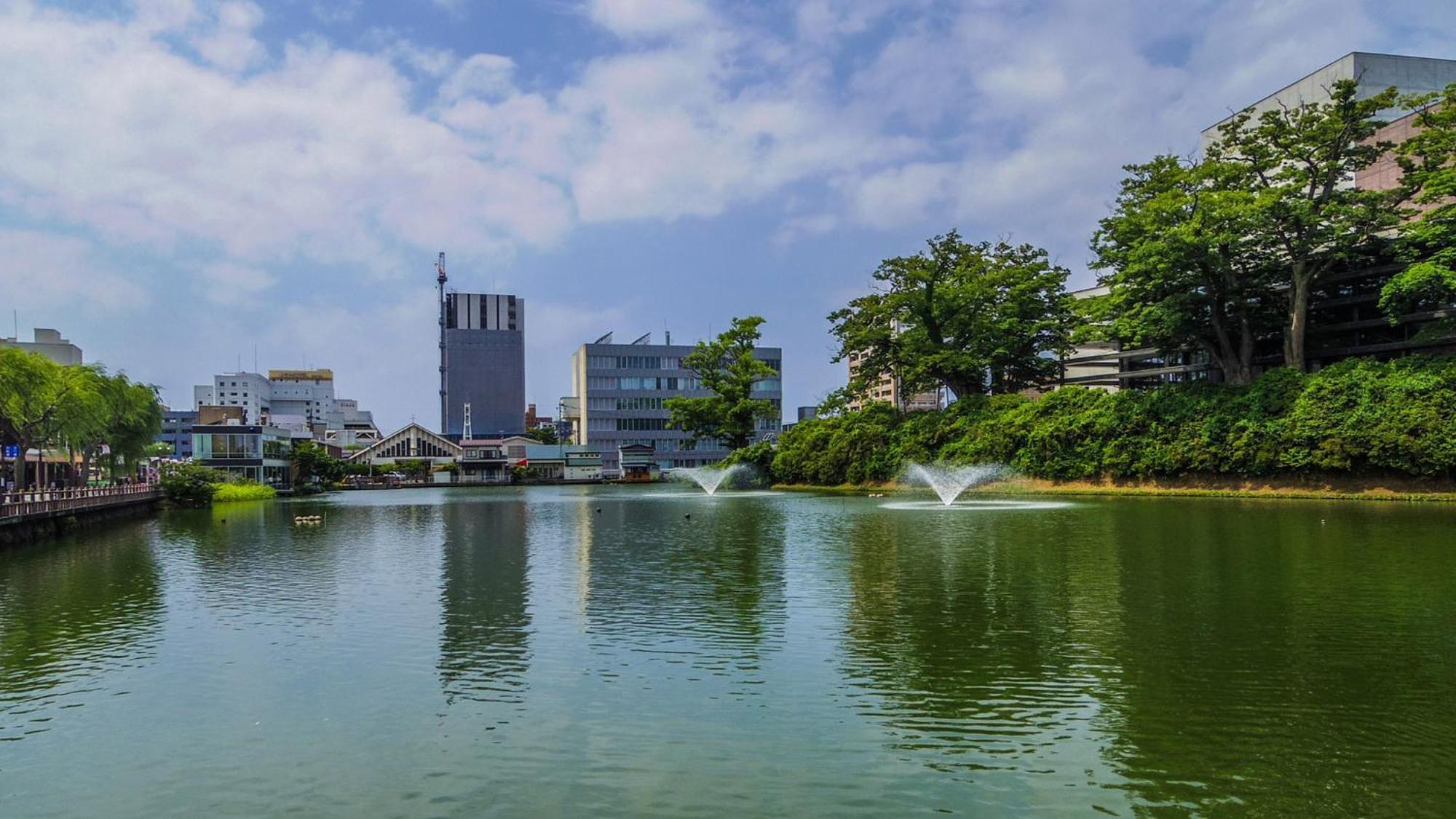 Toyoko Inn Akita-Eki Higashi-Guchi Exterior photo